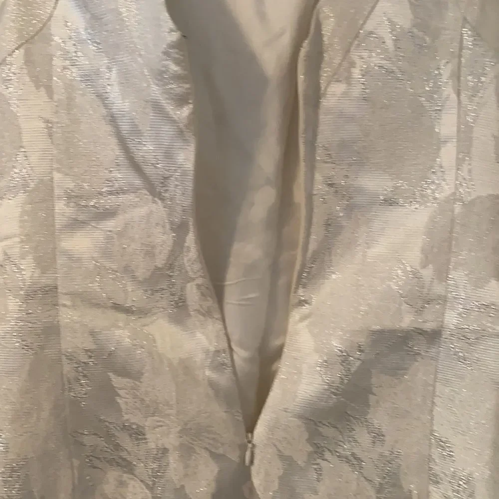 Vintage Bebe Silver Metallic Floral Design Dress Event Party Gala Casino